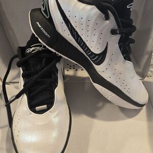 Nike White and Black Basketball Shoes
